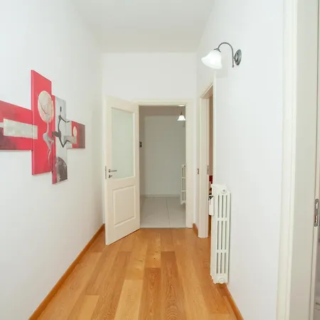 Apartment Corso Italia House